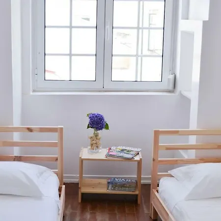 Family Apartment By The River-3