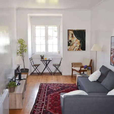 Family Apartment By The River-2